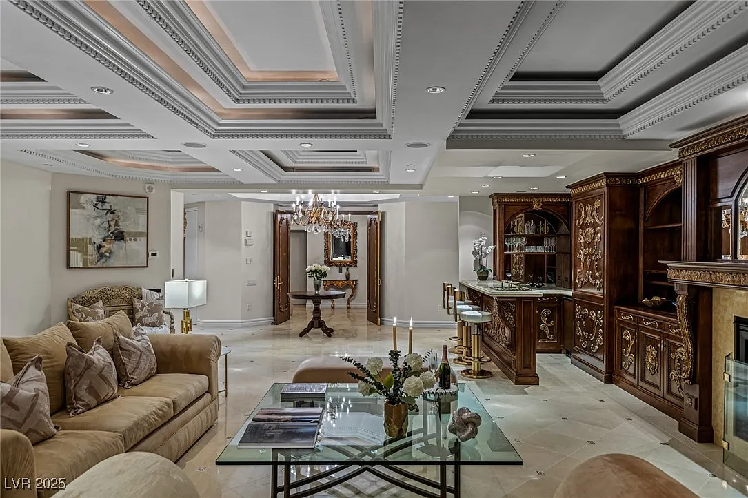 Penthouse Lounge & Bar